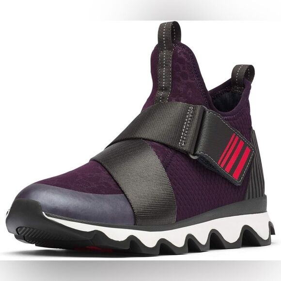 SOREL KINETIC SNEAKER IN DARK PLUM NEARLY NEW SIZE 8 - Picture 1 of 11